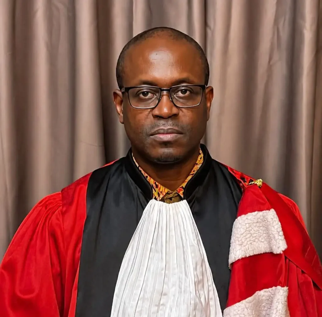 Une nouvelle bactérie porte le nom d’un universitaire sénégalais