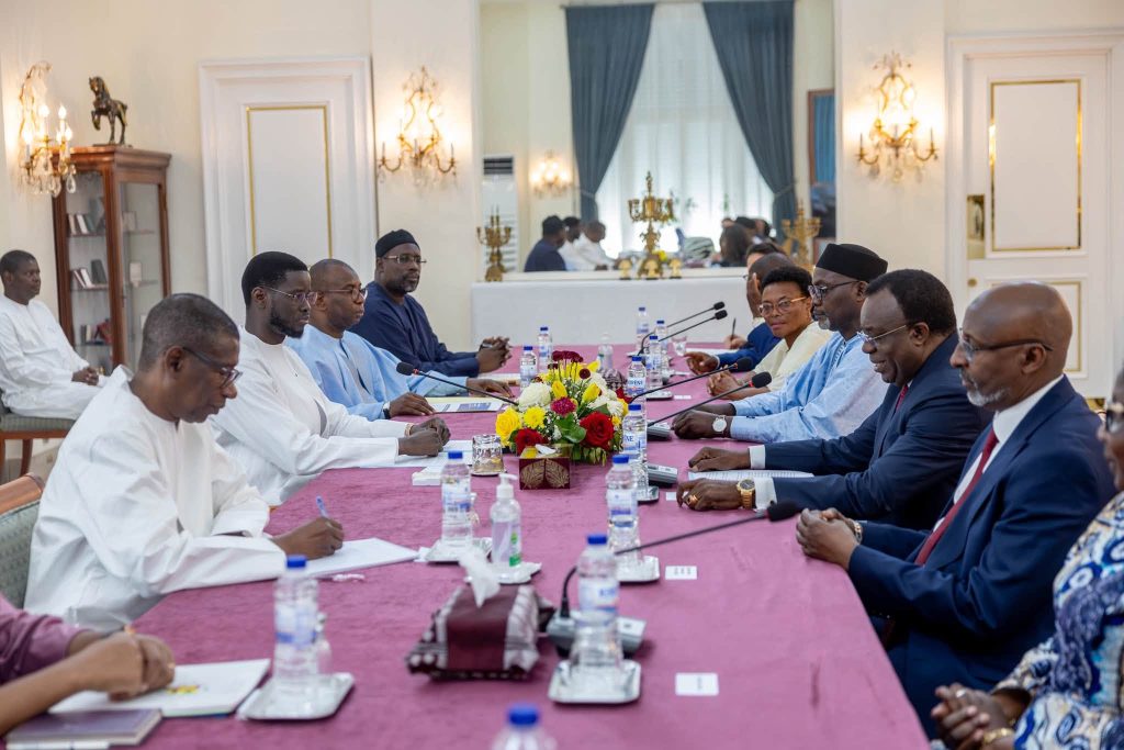 Les enjeux de l’éducation en Afrique francophone examinés au palais présidentiel